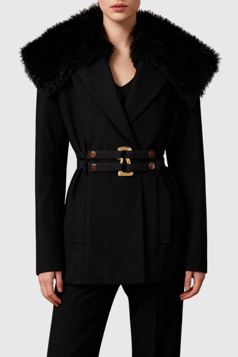 Well Tailored Jacket with a Graceful Silhouette