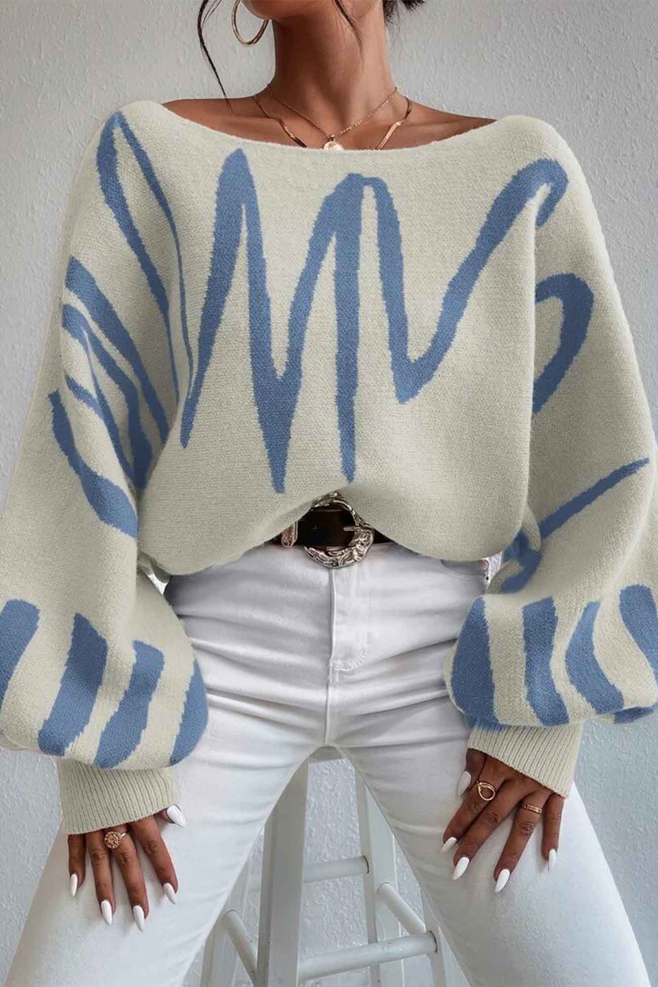 Well Tailored Sweater with a Graceful Silhouette
