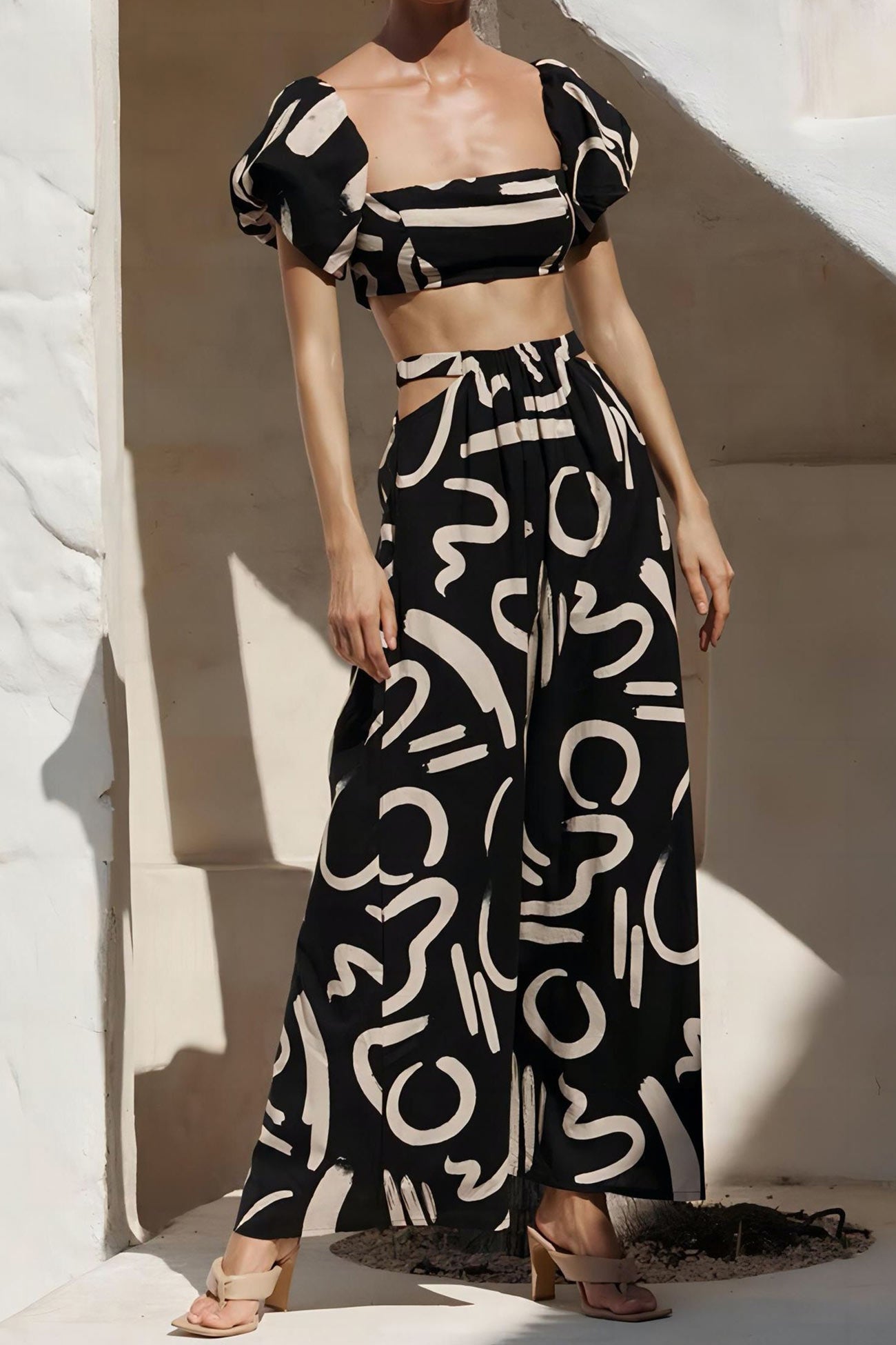 Classic Vintage & Enduringly Stylish Top
