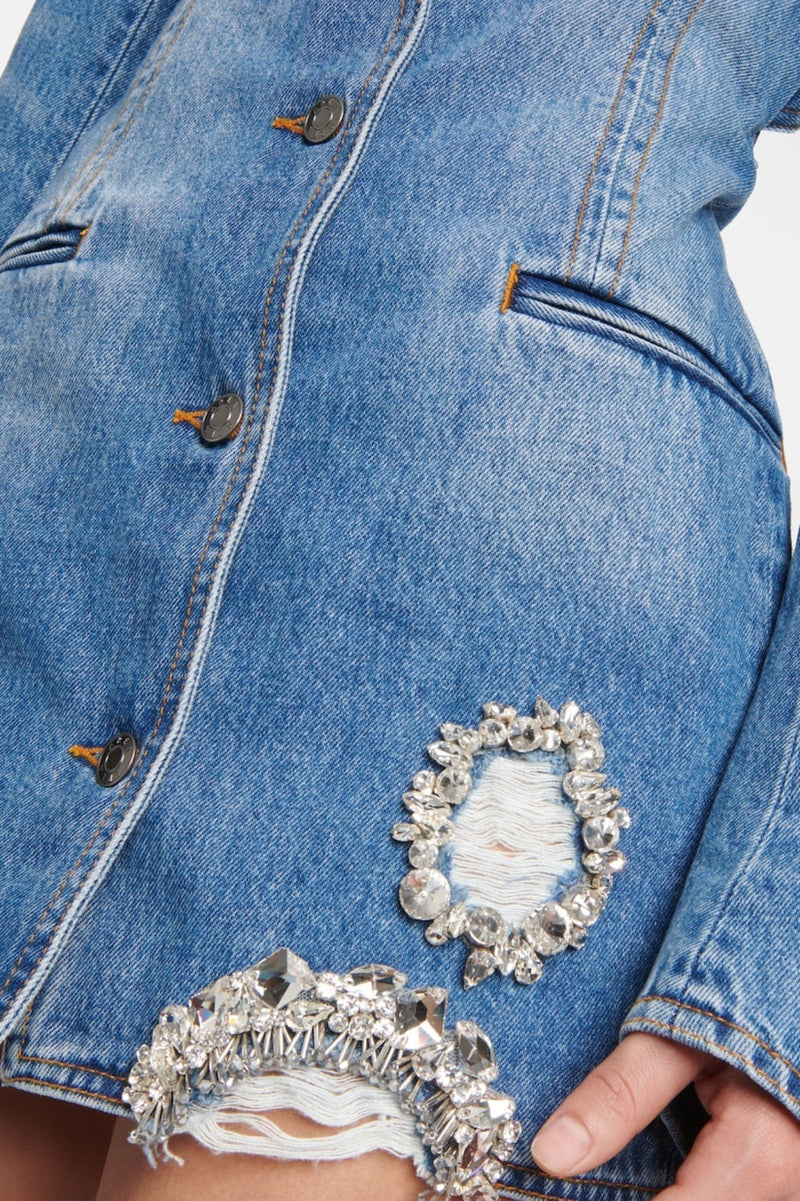 Classic Vintage Garment with a Flattering Fit