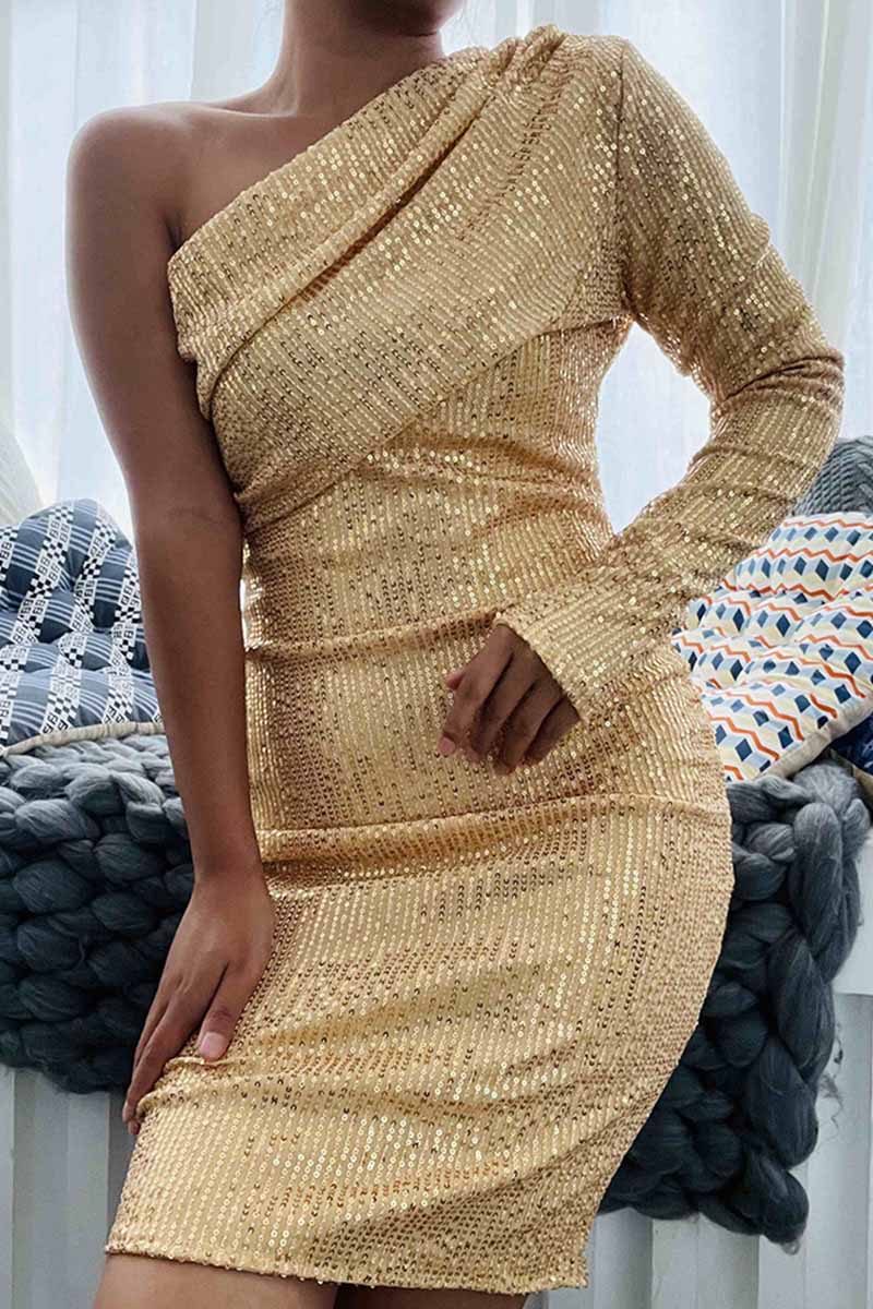 Sophisticated Dress with a Clean Classic Look