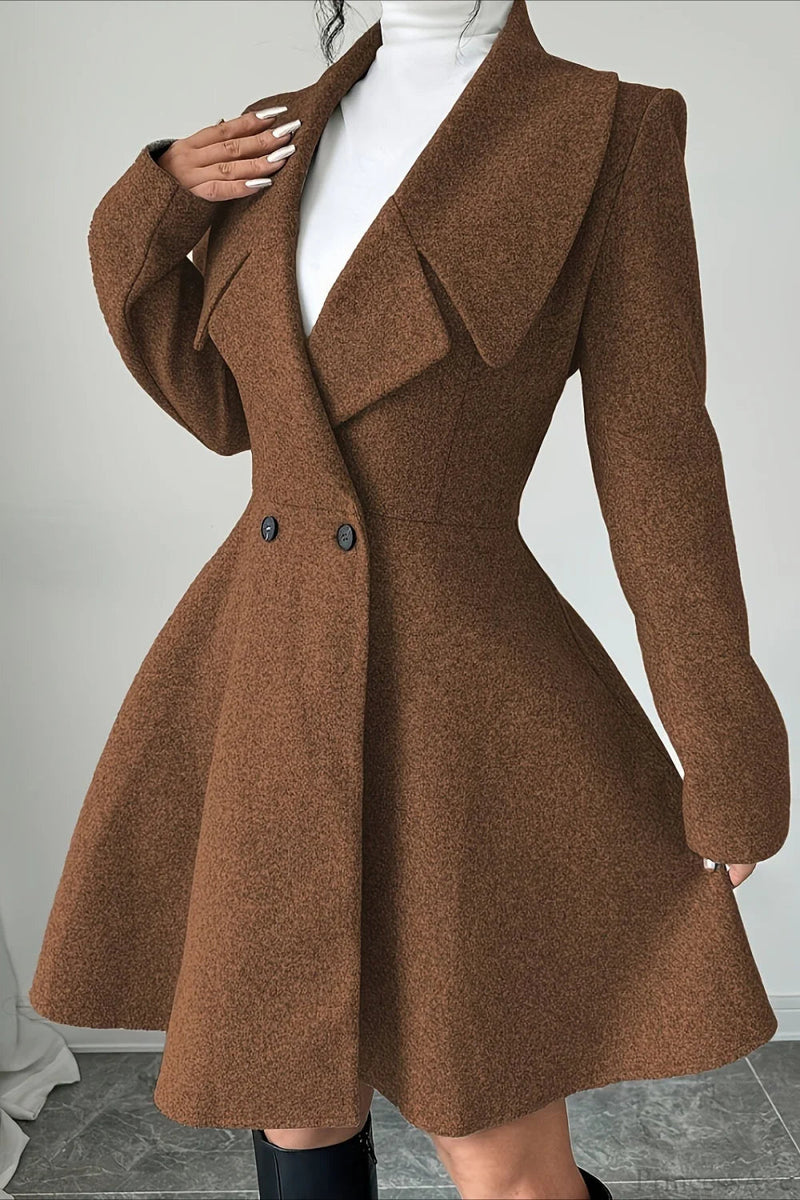 Elegantly Styled Coat for Everyday Wear