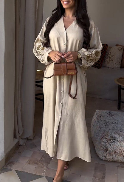 Effortlessly Elegant Dress with a Timeless Design