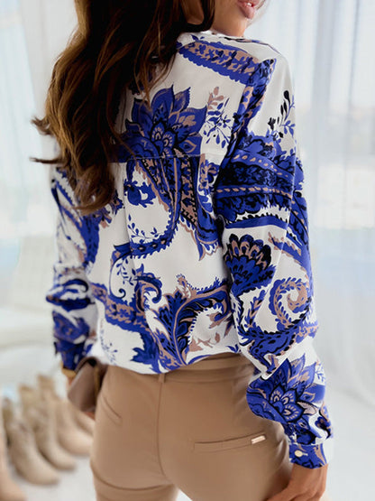 Classic Vintage Blouse with a Flattering Fit