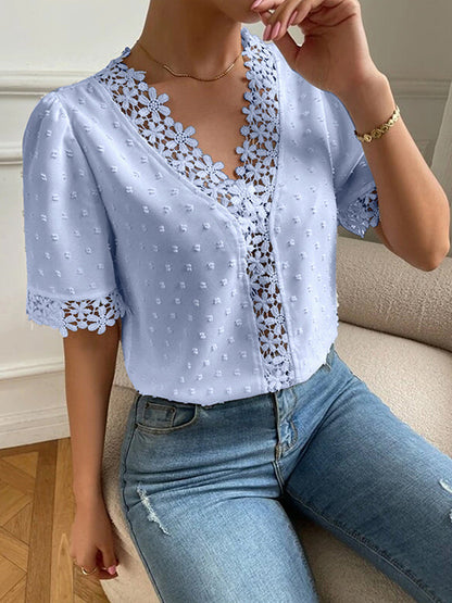 Sophisticated Blouse with a Clean Classic Look