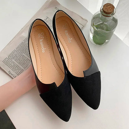 Effortlessly Elegant Shoes with a Timeless Design