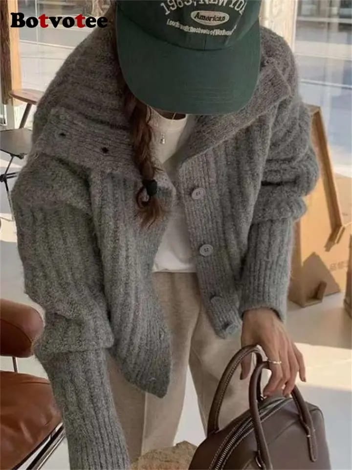Beautifully Crafted Sweater in a Classic Style