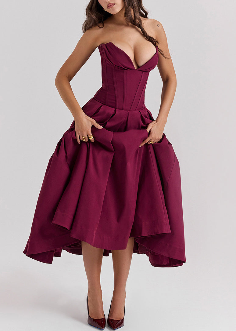 Well Tailored Dress with a Graceful Silhouette