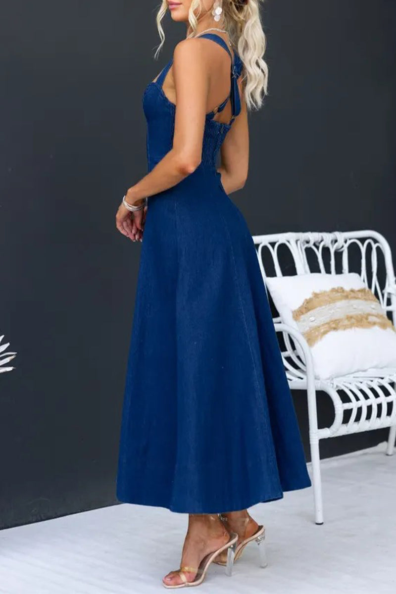 Sophisticated Dress with a Clean Classic Look