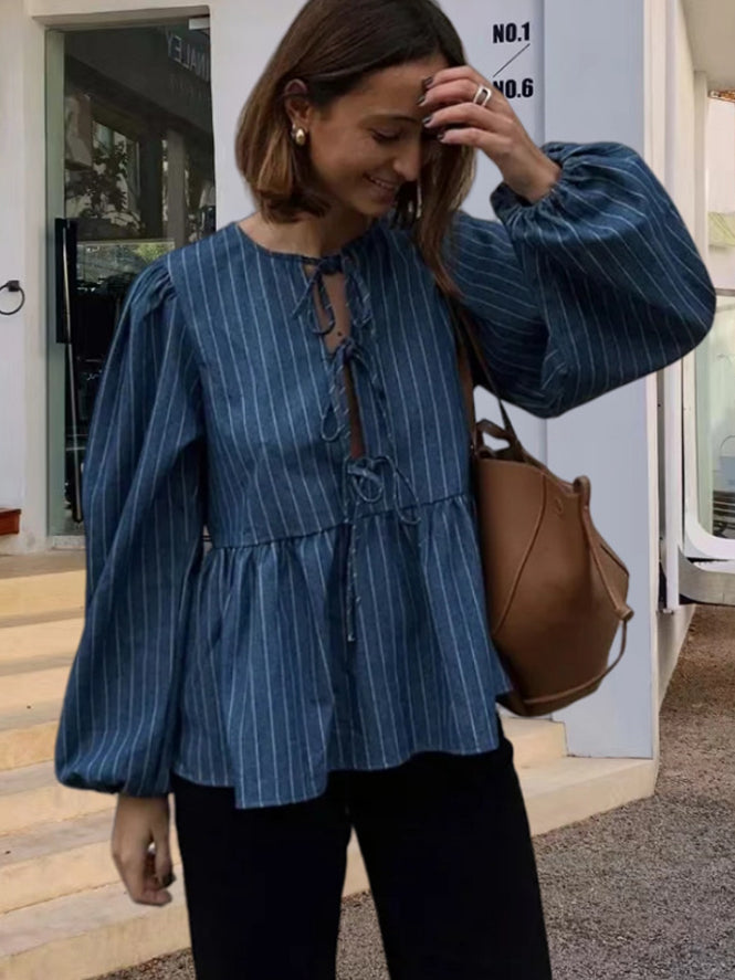 Effortlessly Elegant Top with a Timeless Design