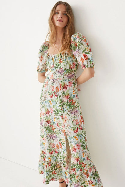 Elegantly Styled Dress for Everyday Wear