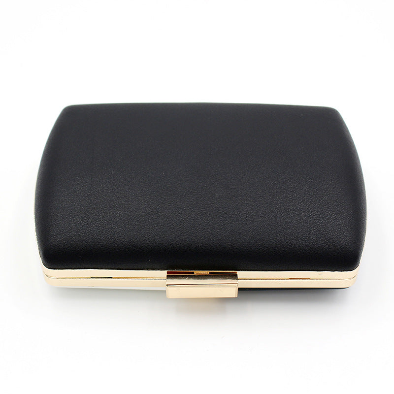 Sophisticated Bag with a Clean Classic Look
