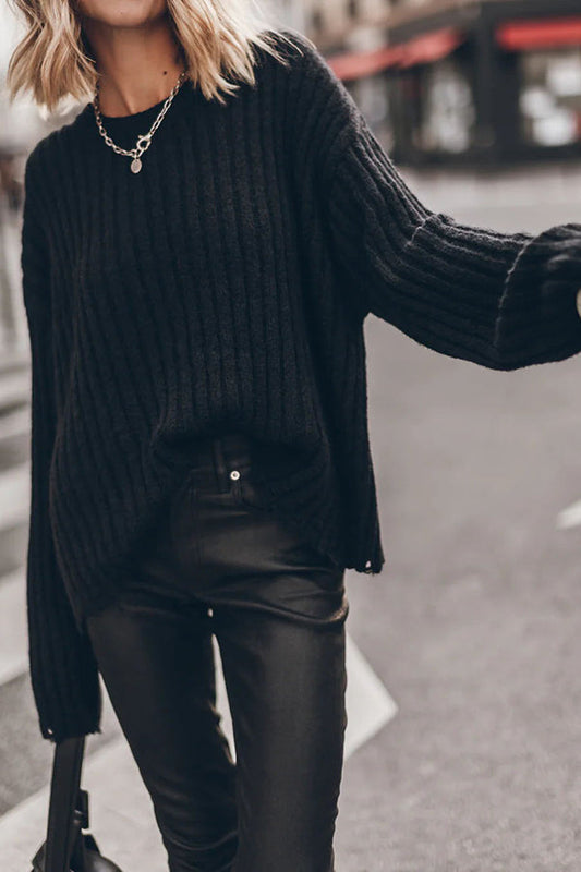 Well Tailored Sweater with a Graceful Silhouette