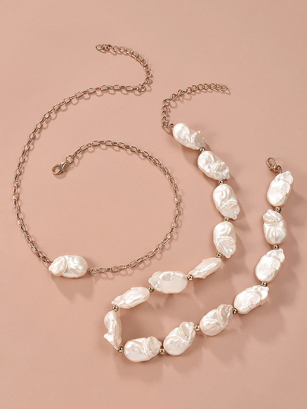 Sophisticated Garment with a Clean Classic Look