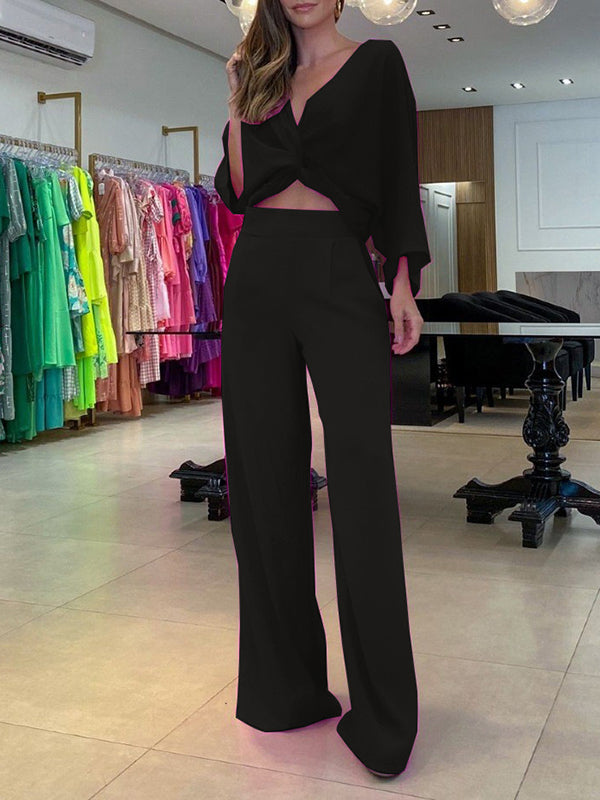 Effortlessly Elegant Trousers with a Timeless Design