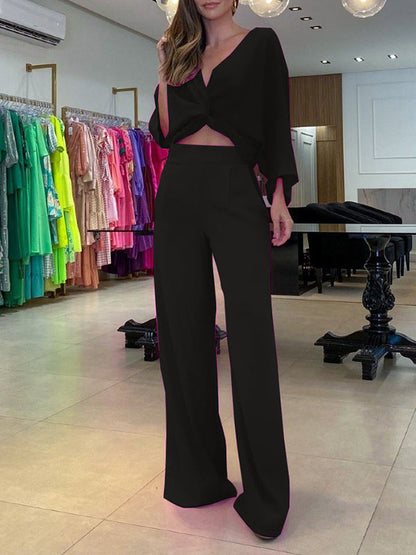 Effortlessly Elegant Trousers with a Timeless Design