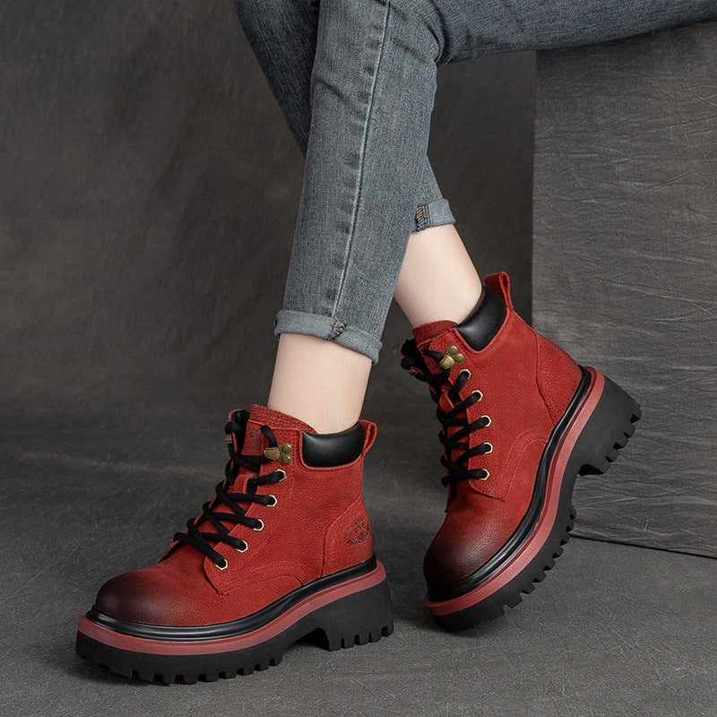Polished Boots with an Effortless Classic Look