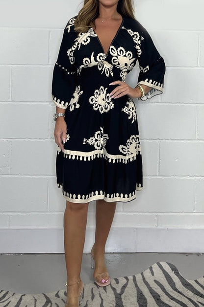 Gracefully Styled Dress for Any Occasion