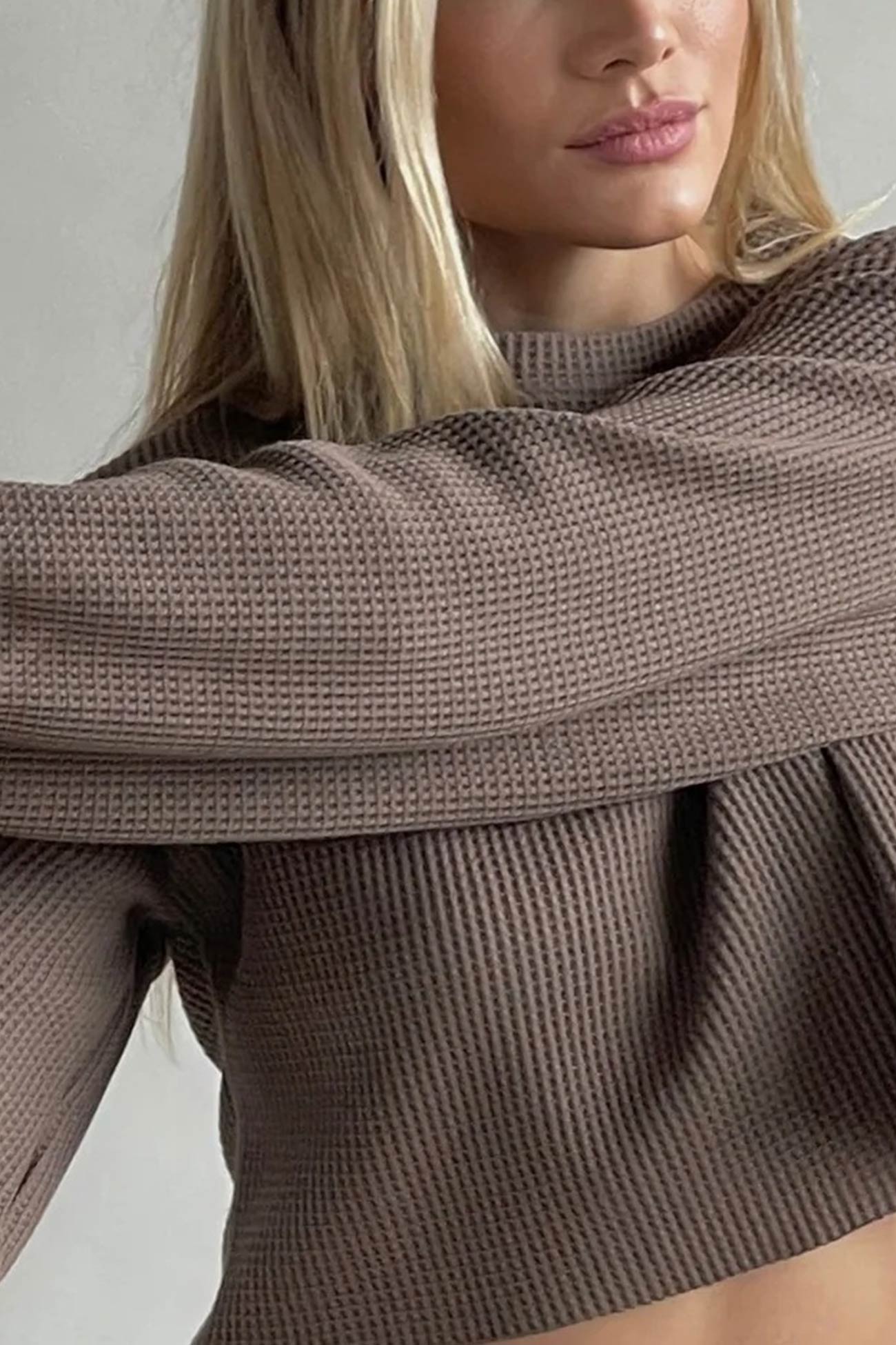Elegantly Styled Pants for Everyday Wear
