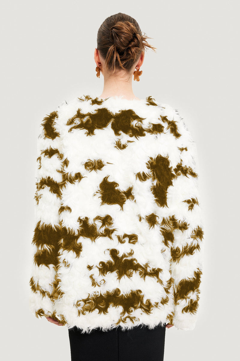 Elegantly Styled Coat for Everyday Wear