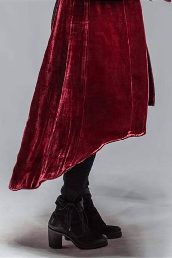 Gracefully Styled Coat for Any Occasion
