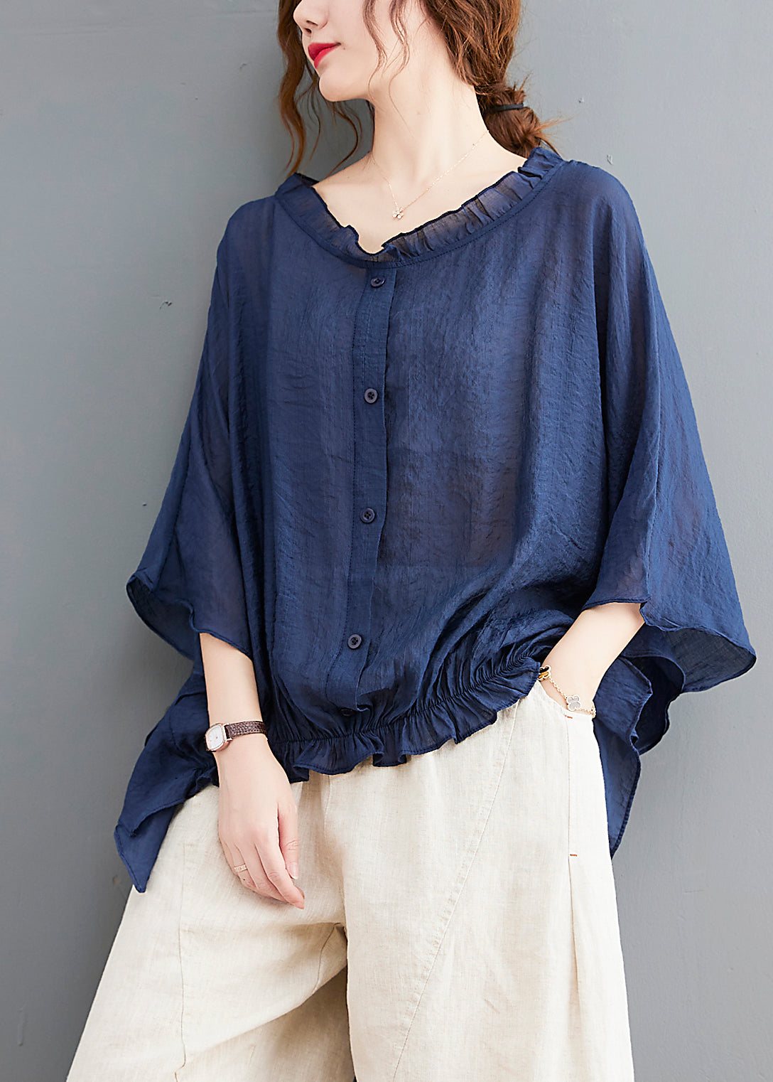 Classic Vintage Shirt with a Flattering Fit
