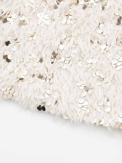 A Vintage Style Top with Delicate Timeless Details