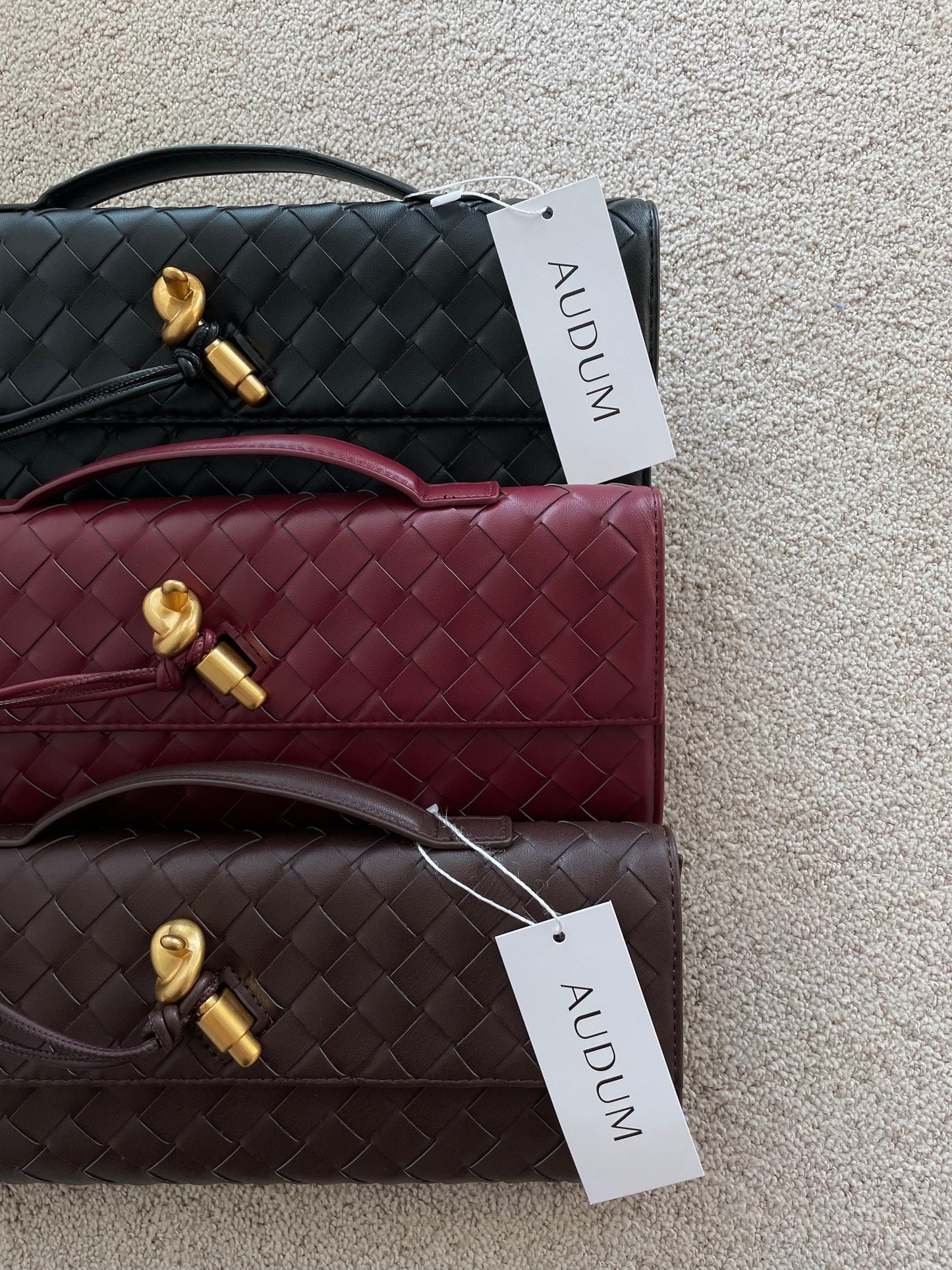 Elegantly Styled Bag for Everyday Wear