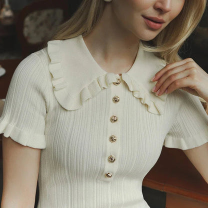 Effortlessly Elegant Dress with a Timeless Design