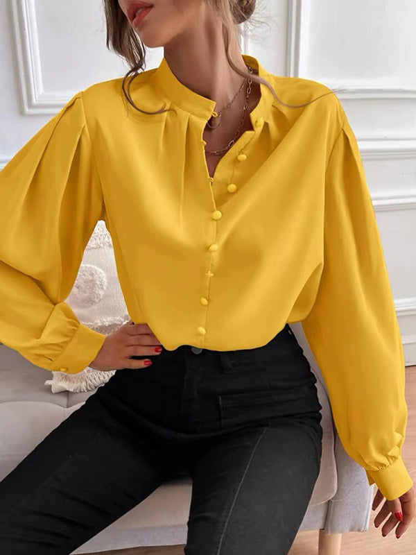 Well Tailored Blouse with a Graceful Silhouette