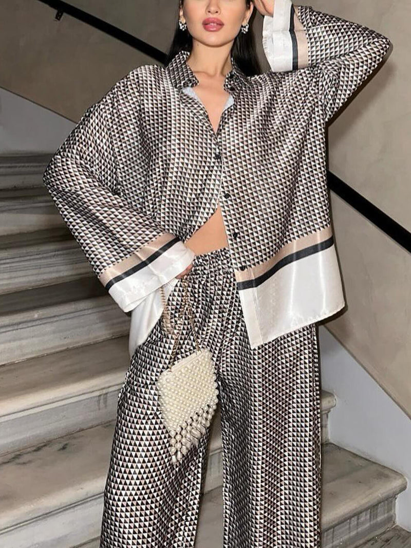 Sophisticated Blouse with a Clean Classic Look
