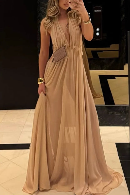Gracefully Styled Dress for Any Occasion