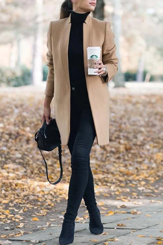 Effortlessly Elegant Coat with a Timeless Design