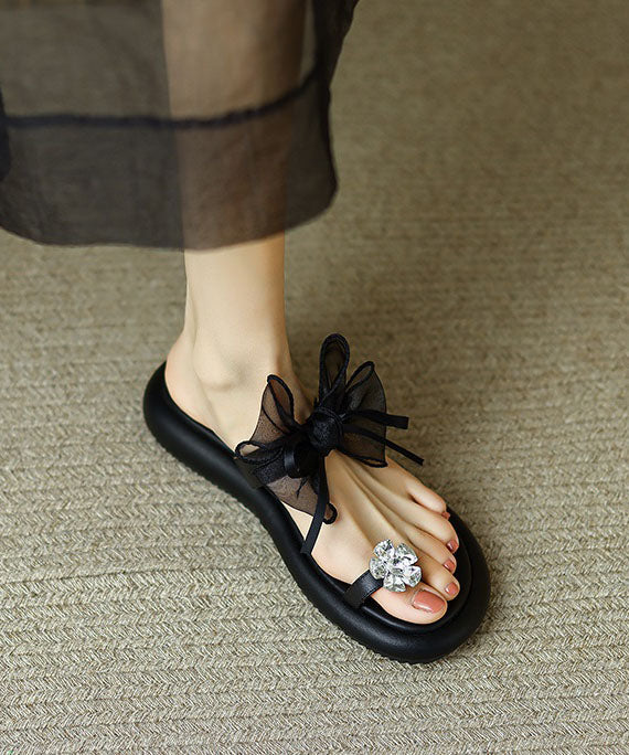 Classic Vintage Sandals with a Flattering Fit