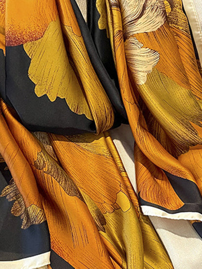 Effortlessly Elegant Garment with a Timeless Design