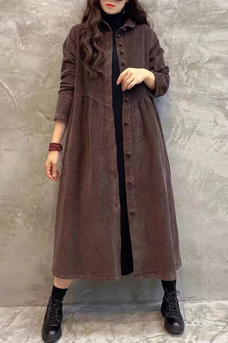 Effortlessly Elegant Garment with a Timeless Design