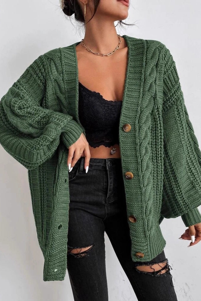Effortlessly Elegant Sweater with a Timeless Design
