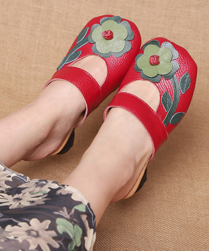 Well Tailored Sandals with a Graceful Silhouette