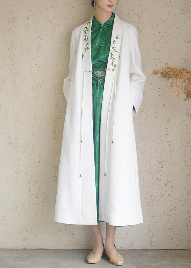 Beautifully Finished Coat in a Timeless Design