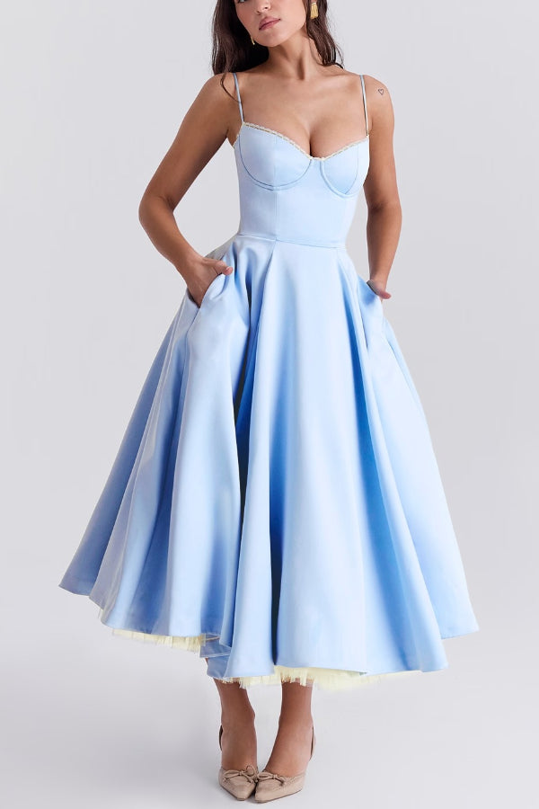 Classic Vintage Dress with a Flattering Fit