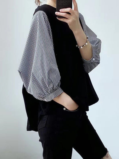 Effortlessly Elegant T-Shirt with a Timeless Design
