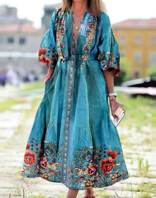 Classic Vintage Dress with a Flattering Fit