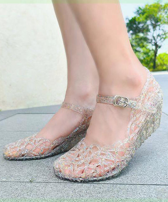 Classic Vintage Sandals with a Flattering Fit