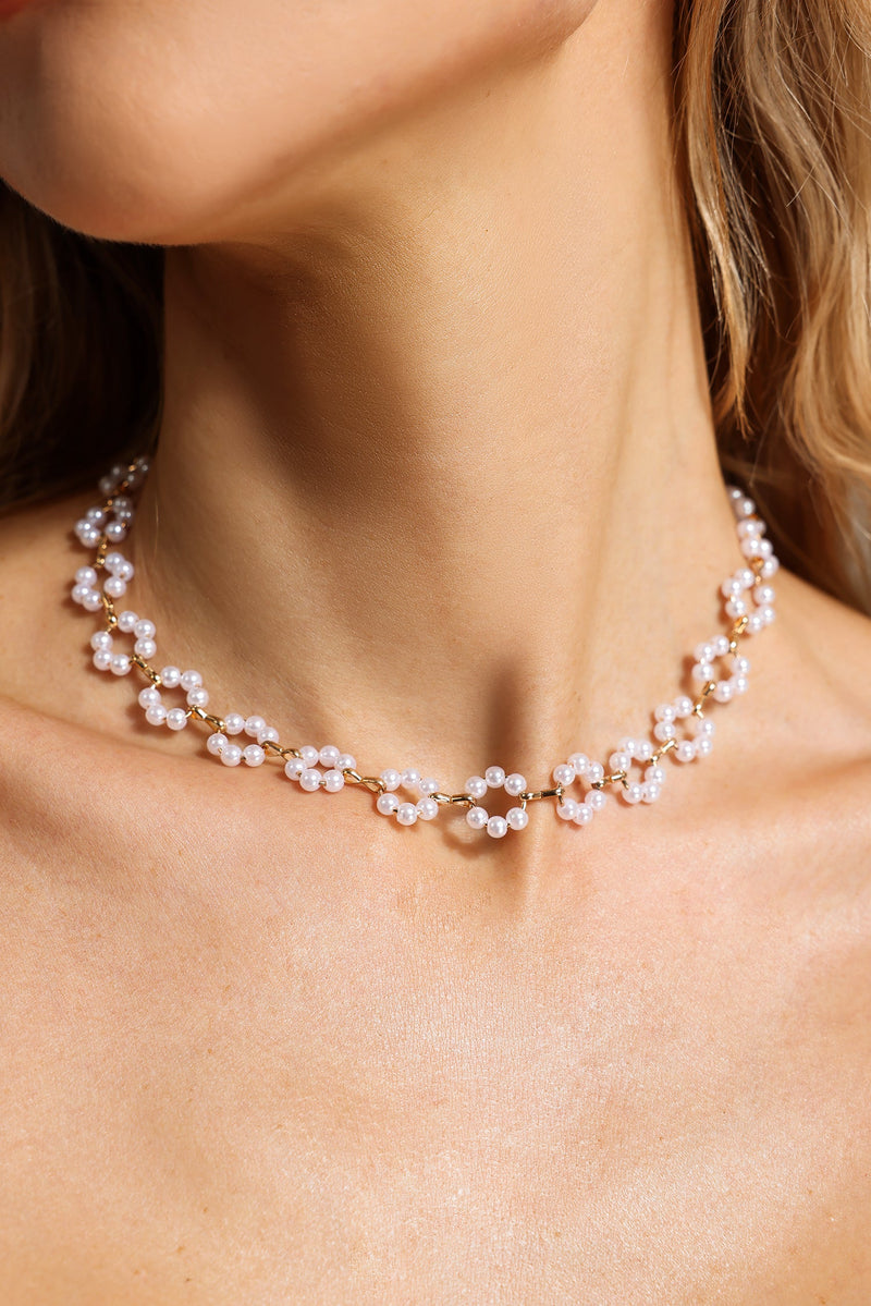 Effortlessly Elegant Garment with a Timeless Design