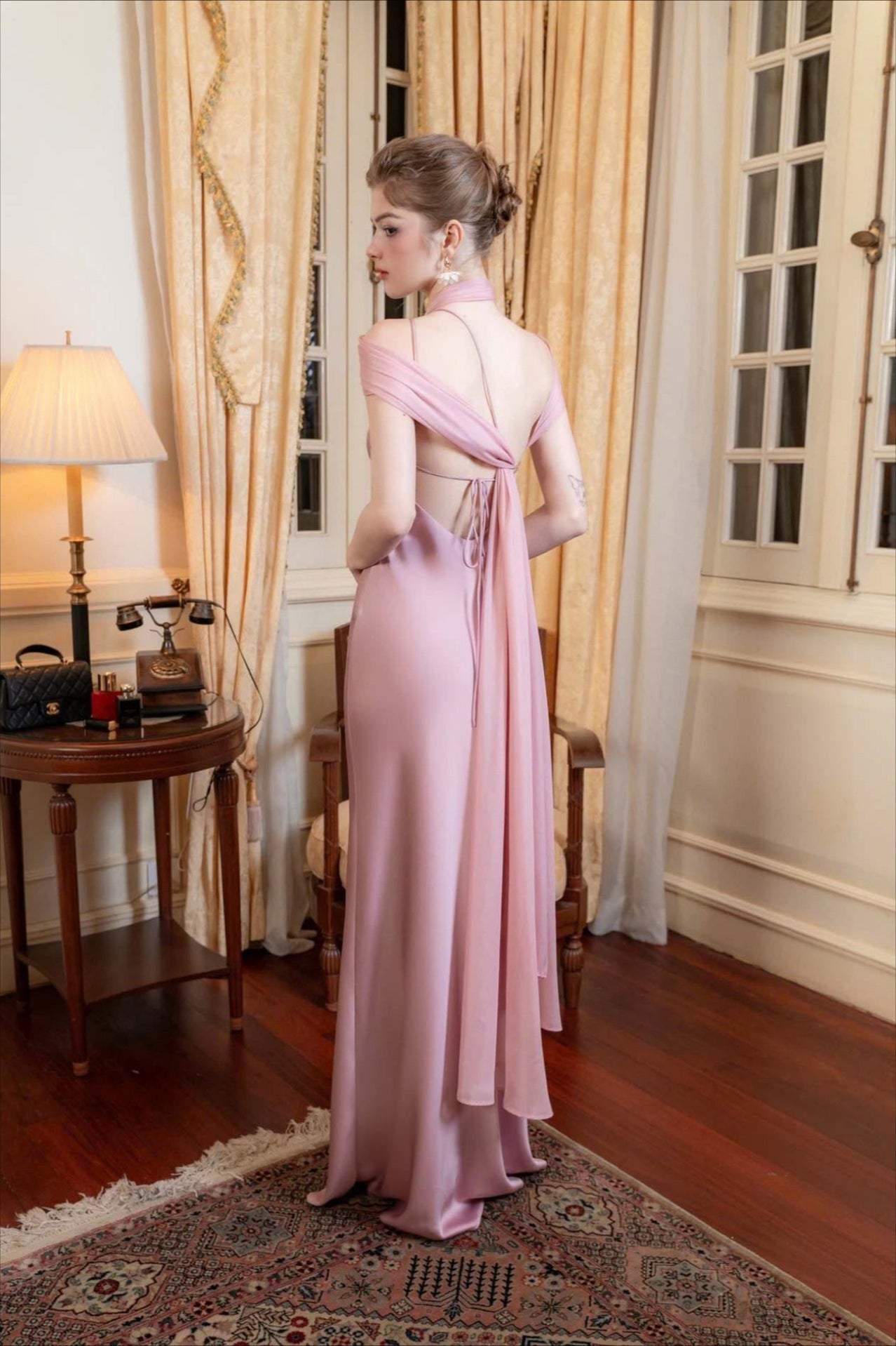 Sophisticated Dress with a Clean Classic Look
