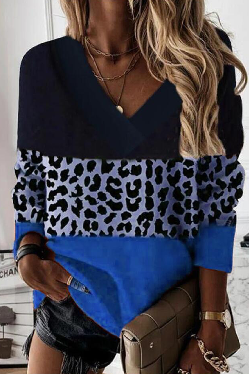Classic Vintage Top with a Flattering Fit