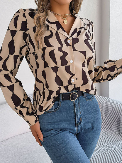 Classic Vintage Blouse with a Flattering Fit