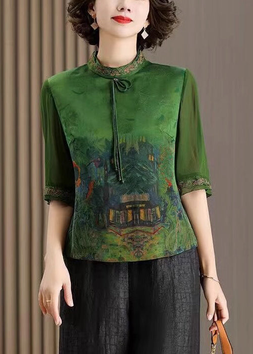 Well Tailored Shirt with a Graceful Silhouette