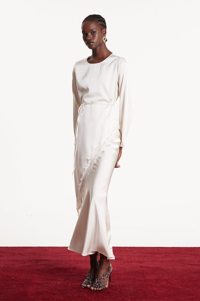 A Vintage Style Top with Delicate Timeless Details