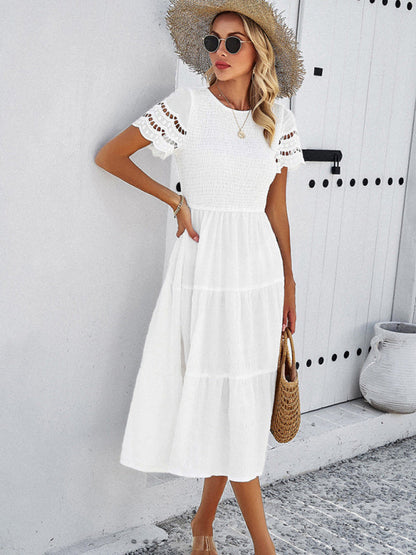 Effortlessly Elegant Dress with a Timeless Design